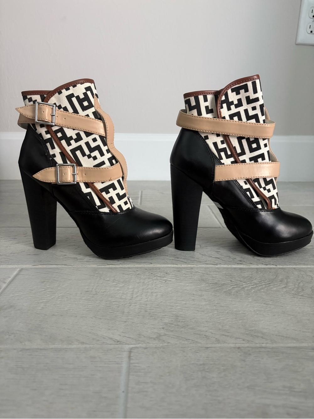 Harajuku Lovers Black, Beige & White Geometric High Heel Ankle Boots